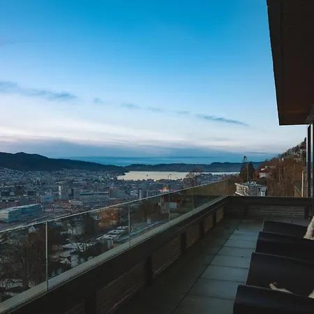 Bellevue Penthouse - Exclusive Design דירה